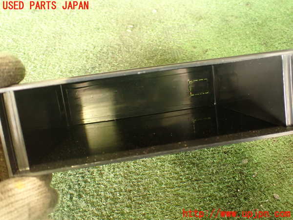 2UPJ-22677841]ランクルプラド(LJ78G)小物入れ1 中古_m0002.jpg