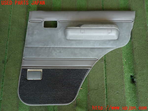 2UPJ-22671294]ランクルプラド(LJ78G)右後ドア内張り 中古_m0001.jpg
