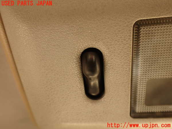 2UPJ-22676411]ランクルプラド(LJ78G)ルームランプ1 (真中 1列目) 中古_m0003.jpg