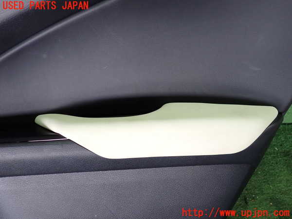 2UPJ-22681294]レクサス・UX250h(MZAH10)右後ドア内張り 中古_m0002.jpg