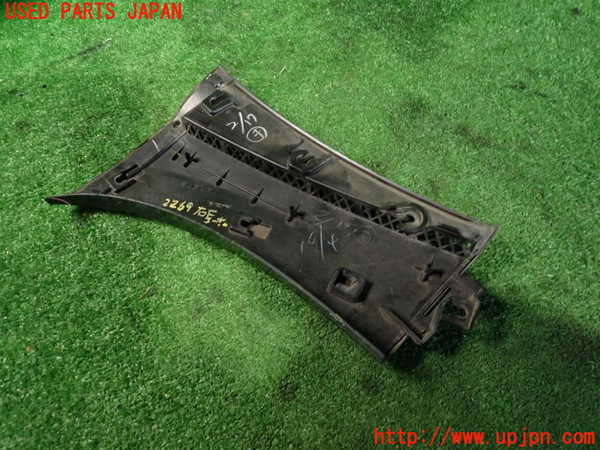2UPJ-22691100]インプレッサ WRX-STi(GRF)右前コーナーパネル 中古_m0003.jpg