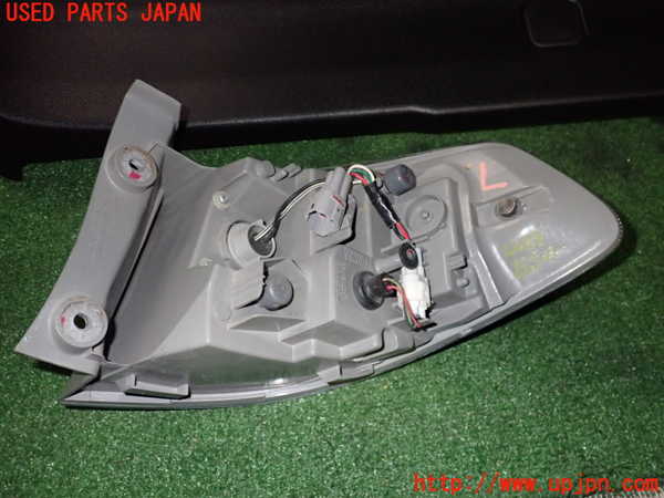 2UPJ-22691536]インプレッサ WRX-STi(GRF)左テールランプ 中古_m0002.jpg