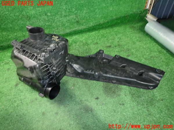2UPJ-22692560]インプレッサ WRX-STi(GRF)エアクリーナーボックス 中古_m0004.jpg