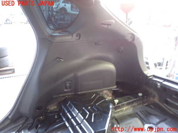 2UPJ-22697675]インプレッサ WRX-STi(GRF)右リアピラートリム 中古_m0003.jpg