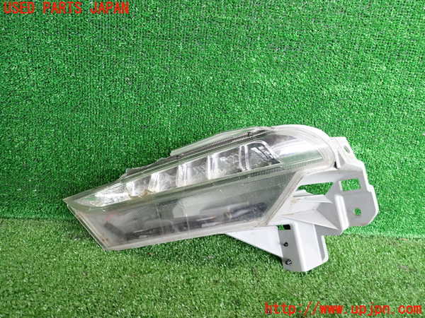 5UPJ-22701182]フェアレディZ(Z34)左フォグ 【ジャンク品】 中古_m0001.jpg