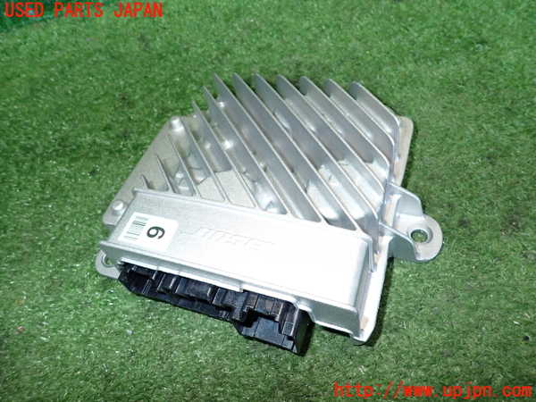 5UPJ-22706525]フェアレディZ(Z34)アンプ 中古_m0001.jpg