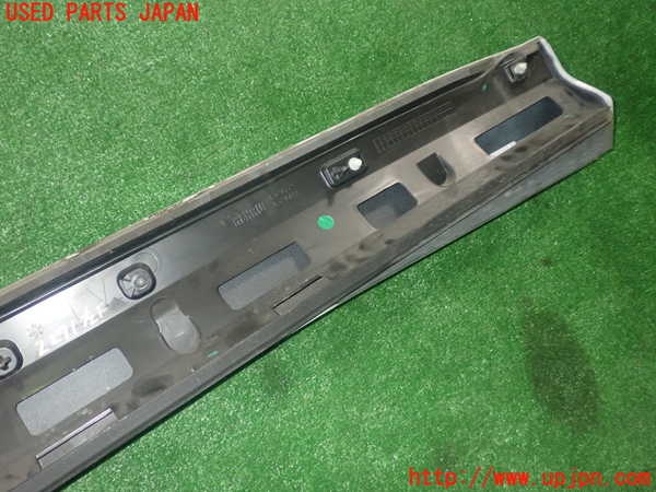 5UPJ-22711262]アウディ・Q3(F3DFGF)左前ドアパネル 中古_m0004.jpg