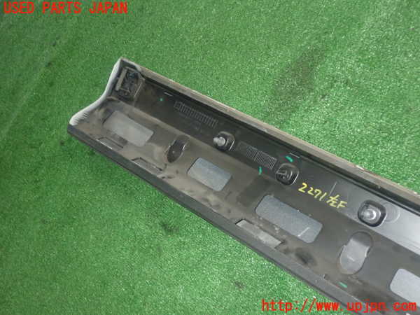 5UPJ-22711262]アウディ・Q3(F3DFGF)左前ドアパネル 中古_m0005.jpg