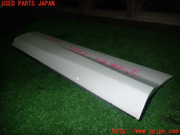 5UPJ-22711322]アウディ・Q3(F3DFGF)左後ドアパネル 中古_m0003.jpg