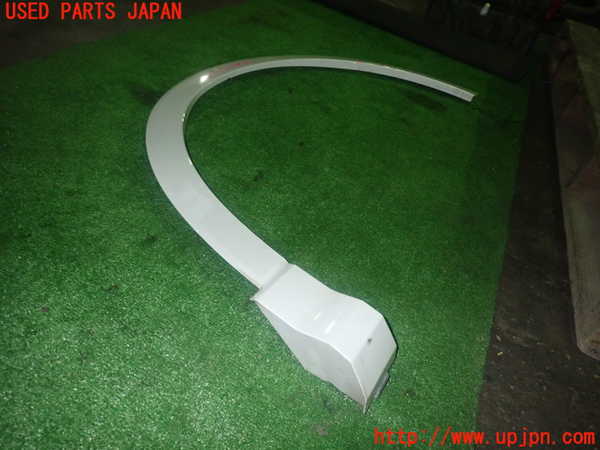 5UPJ-22711440]アウディ・Q3(F3DFGF)右前オーバーフェンダー 中古_m0002.jpg