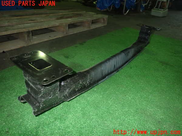 5UPJ-22711614]アウディ・Q3(F3DFGF)リアバンパーホースメント 中古_m0004.jpg