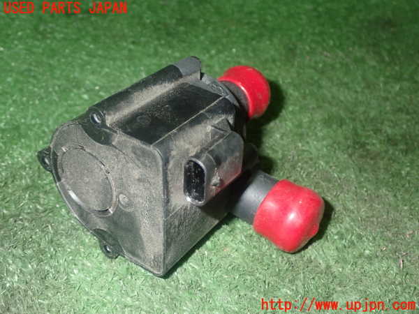5UPJ-22712110]アウディ・Q3(F3DFGF)ウォーターポンプ 中古_m0003.jpg
