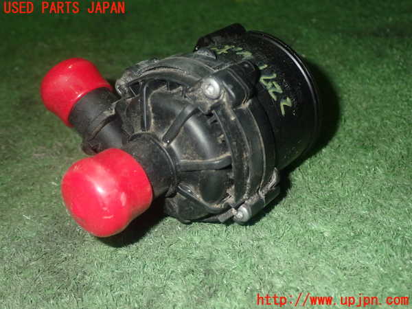 5UPJ-22712110]アウディ・Q3(F3DFGF)ウォーターポンプ 中古_m0004.jpg