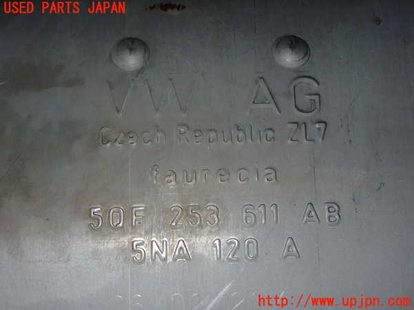 1UPJ-22712671]アウディ・Q3(F3DFGF)リアマフラー1 中古_m0004.jpg