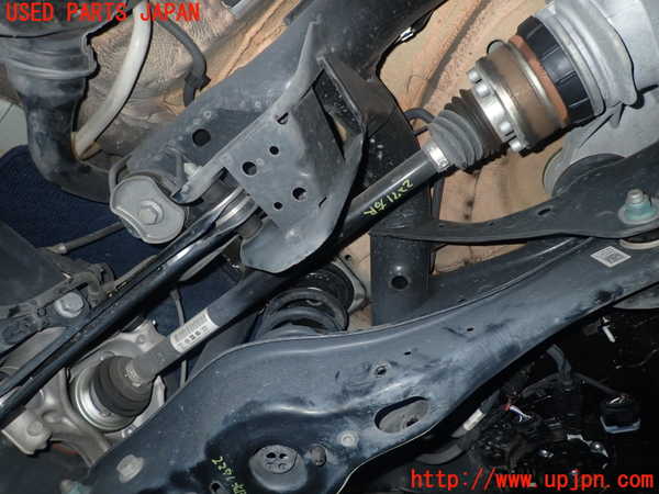 5UPJ-22714020]アウディ・Q3(F3DFGF)右リアドライブシャフト 中古_m0001.jpg