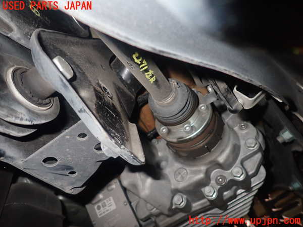 5UPJ-22714025]アウディ・Q3(F3DFGF)左リアドライブシャフト 中古_m0003.jpg