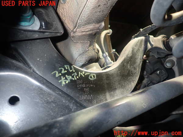 5UPJ-22715146]アウディ・Q3(F3DFGF)右リアアッパーアーム1 中古_m0001.jpg