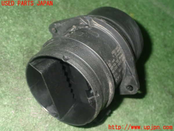 5UPJ-22716320]アウディ・Q3(F3DFGF)エアフロメーター 中古_m0003.jpg