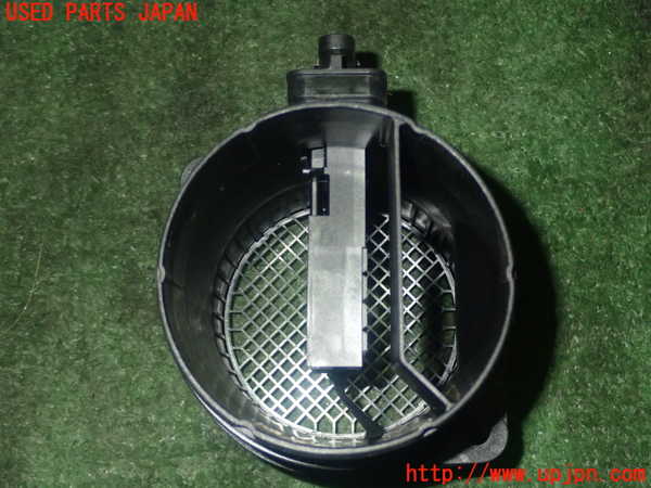 5UPJ-22716320]アウディ・Q3(F3DFGF)エアフロメーター 中古_m0004.jpg