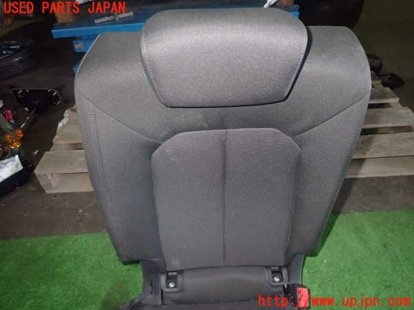 5UPJ-22717405]アウディ・Q3(F3DFGF)右リアシート 中古_m0002.jpg
