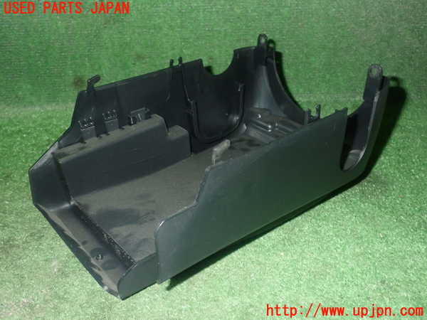 5UPJ-22717905]アウディ・Q3(F3DFGF)コラムカバー 中古_m0003.jpg