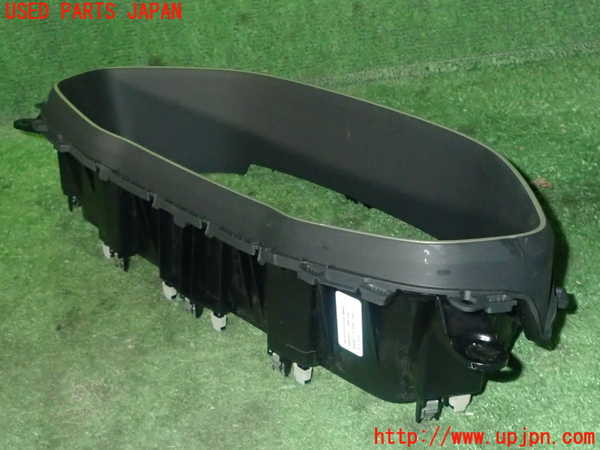 5UPJ-22717510]アウディ・Q3(F3DFGF)メーターフード 中古_m0002.jpg