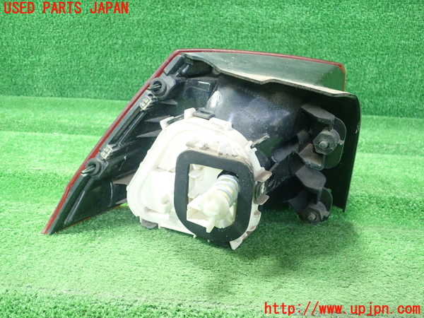 5UPJ-22721530]VW ゴルフ ヴァリアント(AUCHP)右テールランプ 中古_m0003.jpg