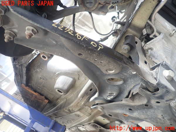 5UPJ-22725176]VW ゴルフ ヴァリアント(AUCHP)右フロントロアアーム1 中古_m0001.jpg