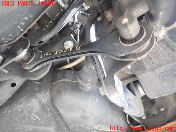 5UPJ-22725200]VW ゴルフ ヴァリアント(AUCHP)右リアロアアーム1 中古_m0001.jpg
