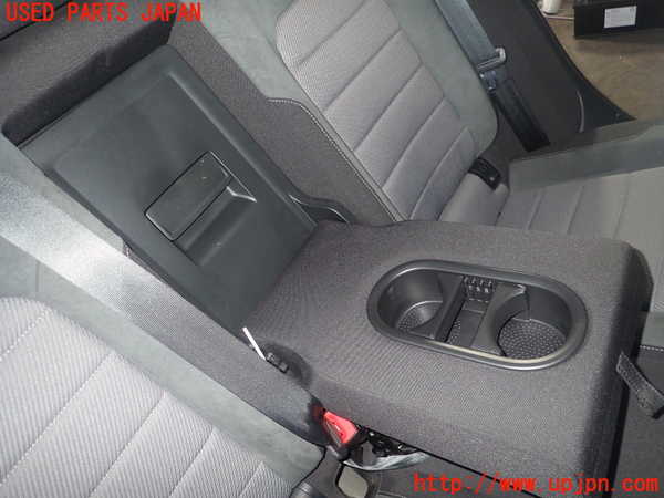 5UPJ-22727385]VW ゴルフ ヴァリアント(AUCHP)リアシート 中古_m0002.jpg