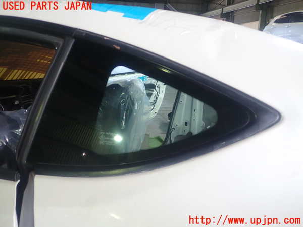 5UPJ-22741382]８６(BRZ)(ZN6)左クォーターガラス 43R-007952 中古_m0001.jpg
