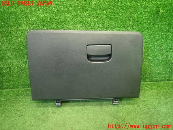 5UPJ-22747516]８６(BRZ)(ZN6)グローブボックス1 中古_m0001.jpg