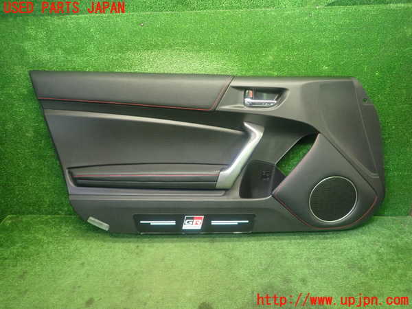 5UPJ-22741264]８６(BRZ)(ZN6)左ドア内張り 中古_m0001.jpg