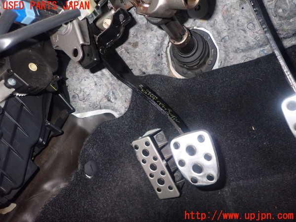 5UPJ-22747590]８６(BRZ)(ZN6)クラッチペダル 中古_m0001.jpg