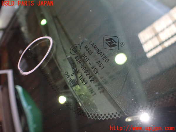 5UPJ-22751195]シボレー・カマロ(不明)フロントガラス M848 中古_m0002.jpg