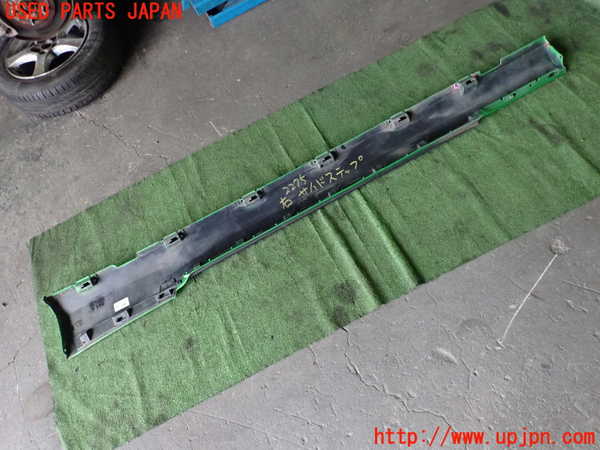 1UPJ-22751390]シボレー・カマロ(不明)右サイドステップ 中古_m0004.jpg