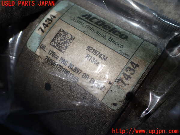 5UPJ-22756025]シボレー・カマロ(不明)エアコンコンプレッサー 中古_m0003.jpg