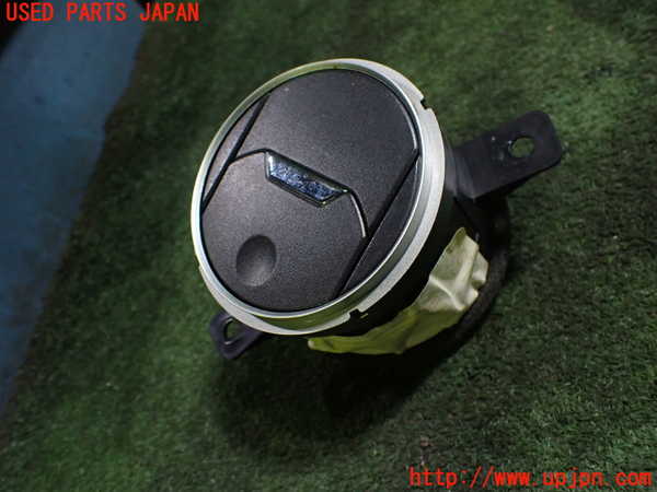 5UPJ-22757527]シボレー・カマロ(不明)エアコン吹き出し口2（左） 中古_m0001.jpg
