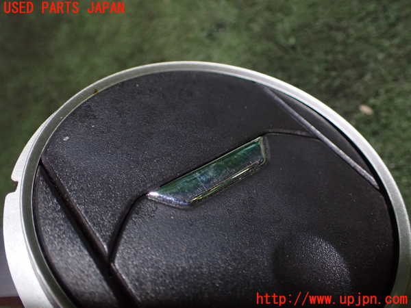 5UPJ-22757527]シボレー・カマロ(不明)エアコン吹き出し口2（左） 中古_m0003.jpg