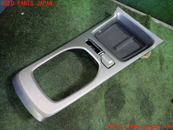 5UPJ-22757549]シボレー・カマロ(不明)コンソール 中古_m0001.jpg