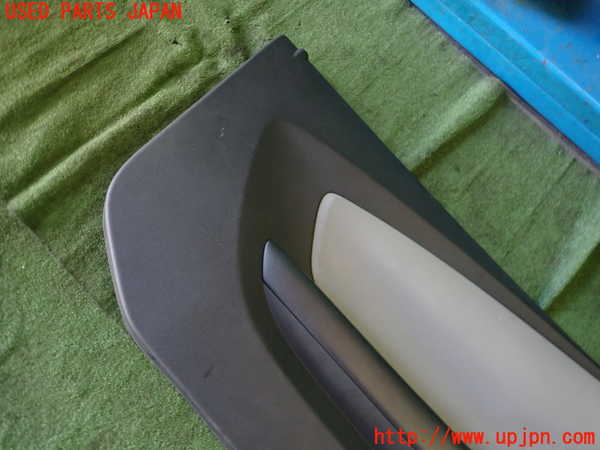 5UPJ-22751264]シボレー・カマロ(不明)左ドア内張り 中古_m0003.jpg