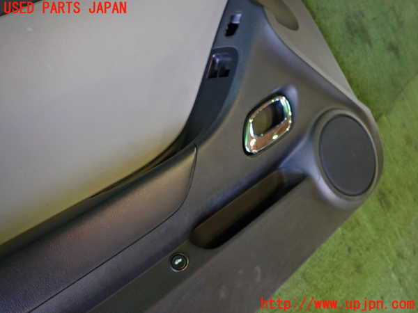 5UPJ-22751264]シボレー・カマロ(不明)左ドア内張り 中古_m0004.jpg