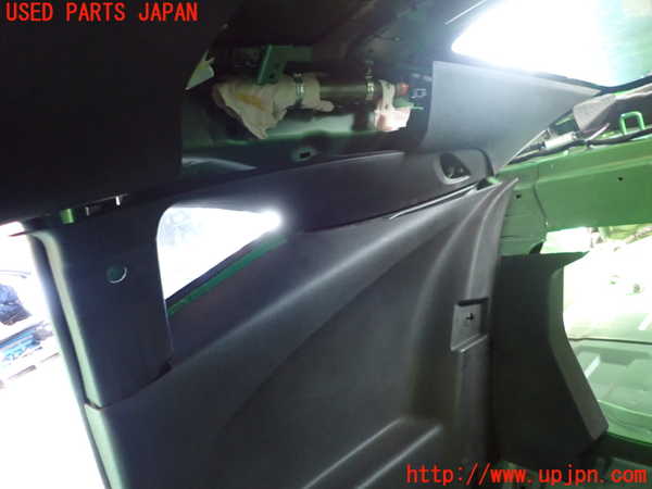 5UPJ-22757675]シボレー・カマロ(不明)右リアピラートリム 中古_m0002.jpg