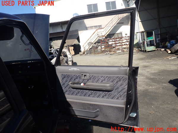 5UPJ-22761230]ランクルプラド(KZJ78W)右前ドア NSG M468 中古_m0004.jpg