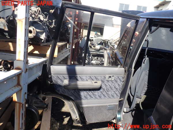 5UPJ-22761320]ランクルプラド(KZJ78W)左後ドア NSG M368 中古_m0004.jpg