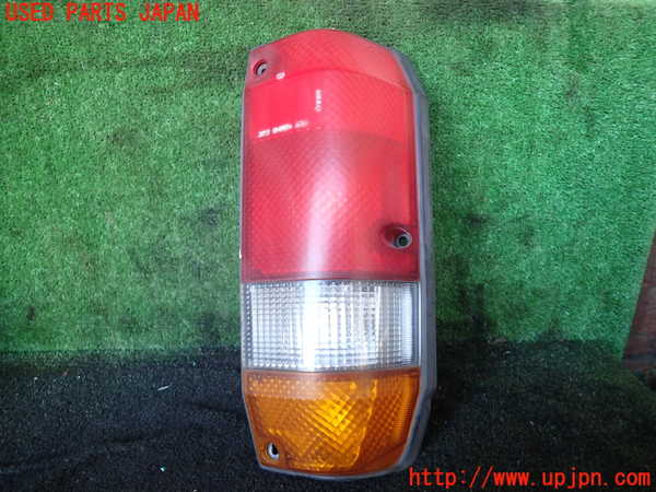 5UPJ-22761530]ランクルプラド(KZJ78W)右テールランプ 中古_m0001.jpg