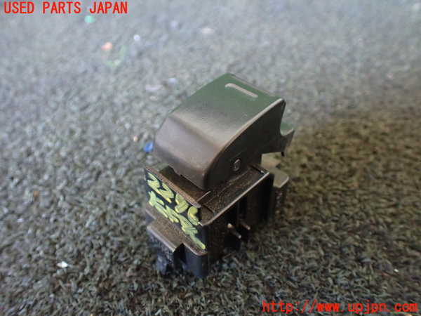 5UPJ-22766245]ランクルプラド(KZJ78W)左前パワーウィンドウスイッチ 中古_m0001.jpg