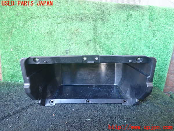 5UPJ-22767517]ランクルプラド(KZJ78W)グローブボックス2 中古_m0001.jpg