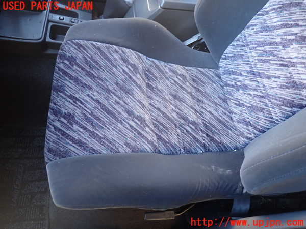 5UPJ-22767065]ランクルプラド(KZJ78W)助手席シート 中古_m0003.jpg
