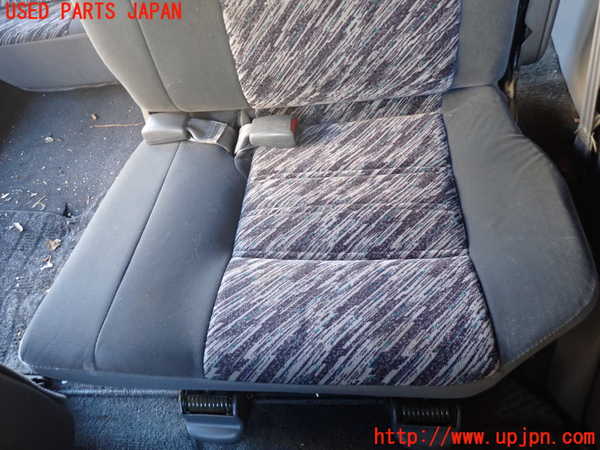 5UPJ-22767175]ランクルプラド(KZJ78W)左2列目シート 中古_m0003.jpg